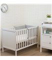 protector de cuna - Vista de uso con modelo White star