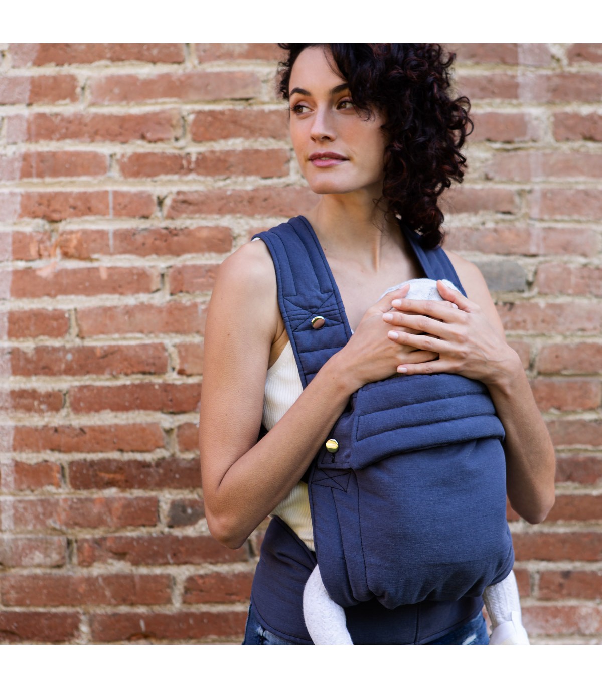 Baby carrier - Use view with model Basic Sea