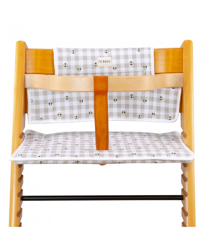 Stokke tripp trapp - front view with picnic vichy retainer